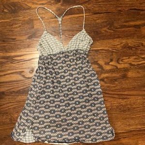 Cute dress! Super summery